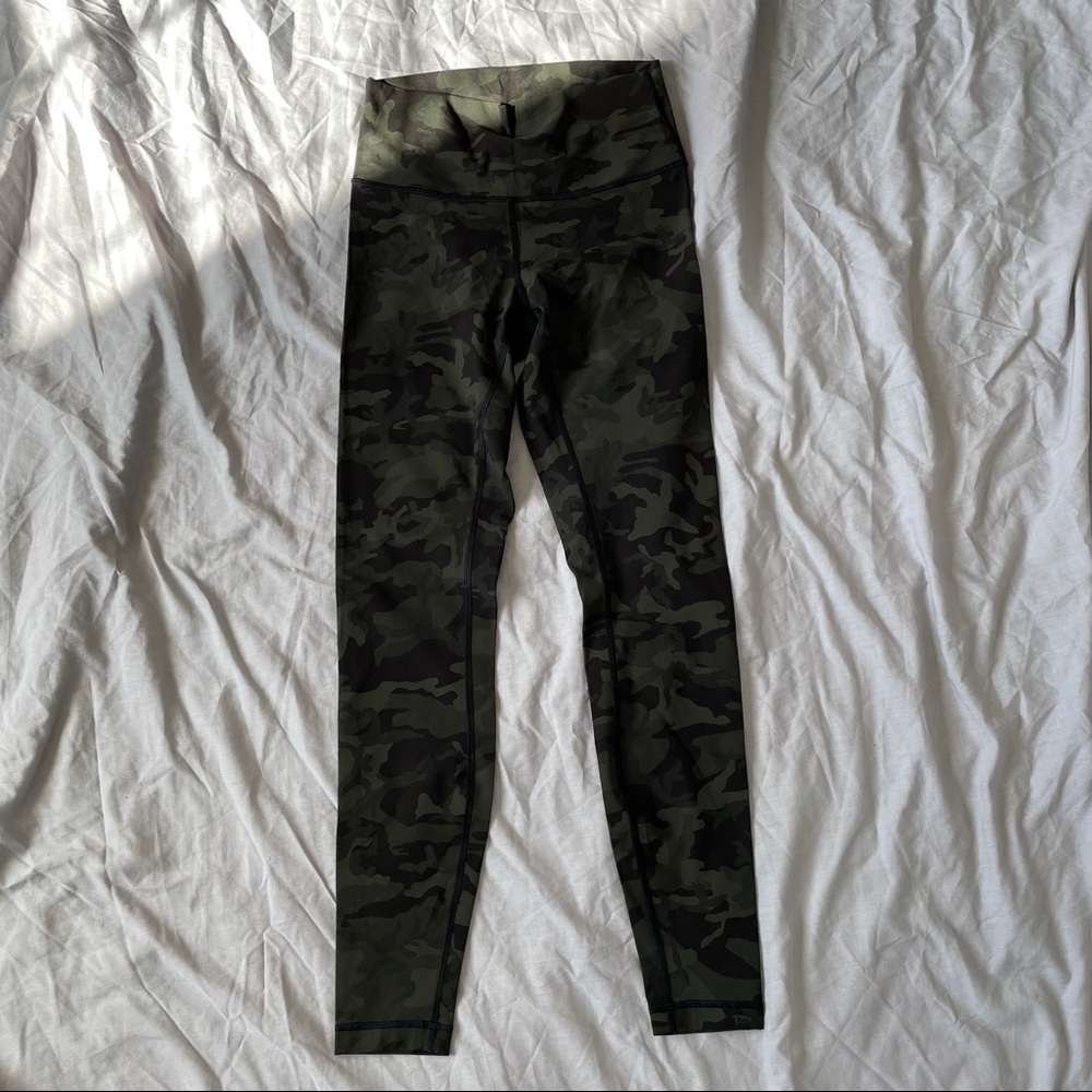 Lululemon High-Rise Pant